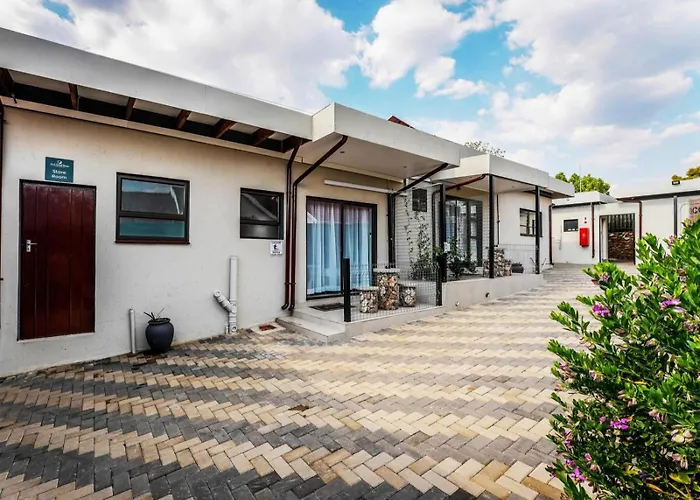 Ava Guest House