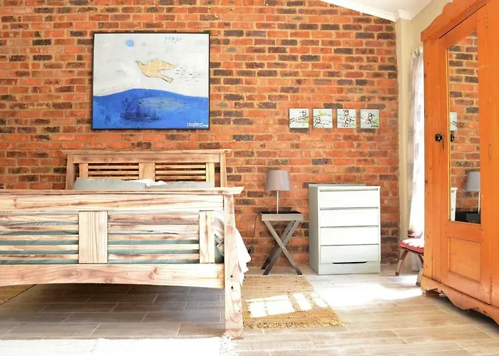 New Barn Room Private Space, Fibre Wifi, Vegan Home